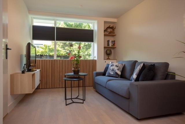 High Five Apartment